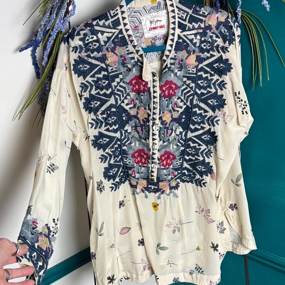 Johnny Was Tops - Johnny Was Cream Tunic with Navy and Pink Embroidered Bib